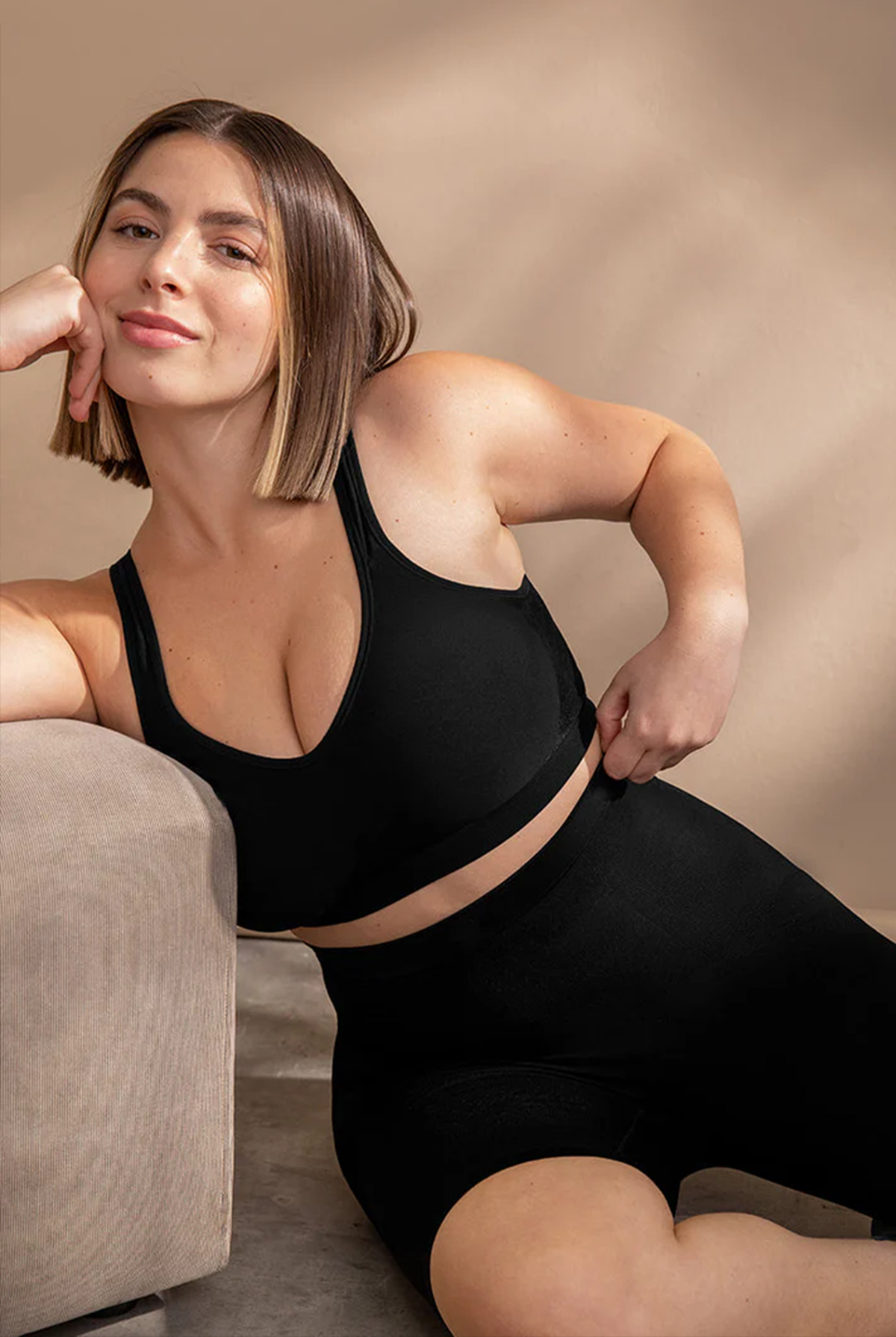 Bold Curves Shaper Short